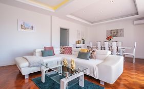 Apartamento Jasmineiro - By Wehost